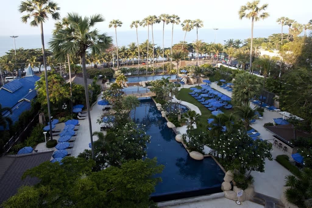 Jomtien Palm Beach Hotel & Resort — фото 2